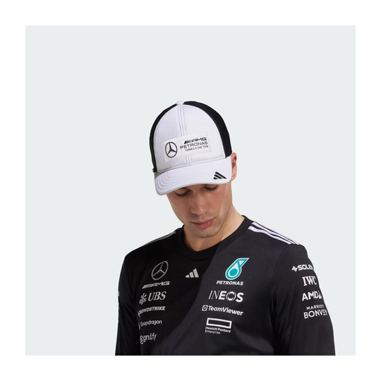 Czapka męska baseballowa biała Logo Trucker Mercedes AMG F1 2025